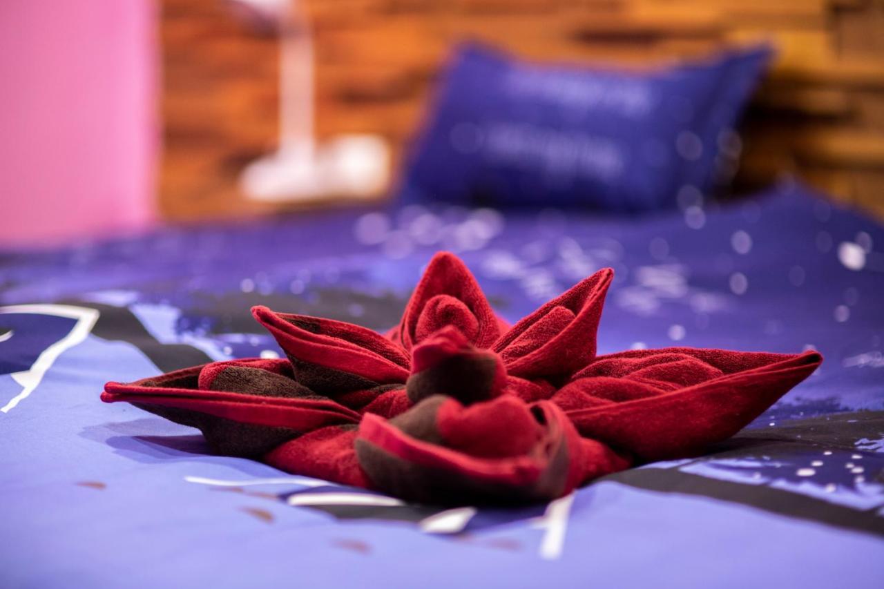 Firefly Phuket Hotel Patong Zewnętrze zdjęcie